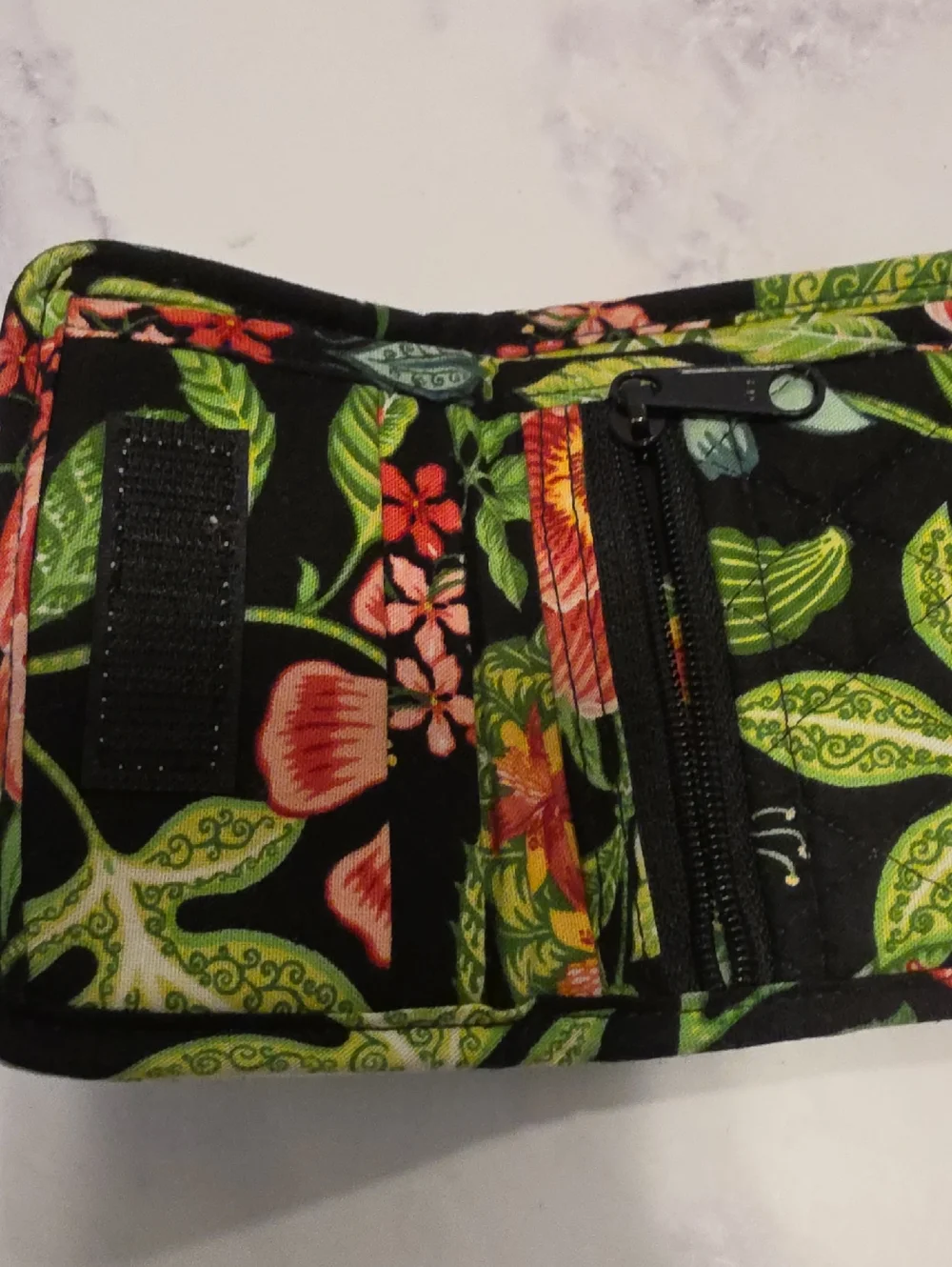 Vera Bradley Floral Pattern Fold  Women's Wallet - Black & Green - Picture 7 of 7